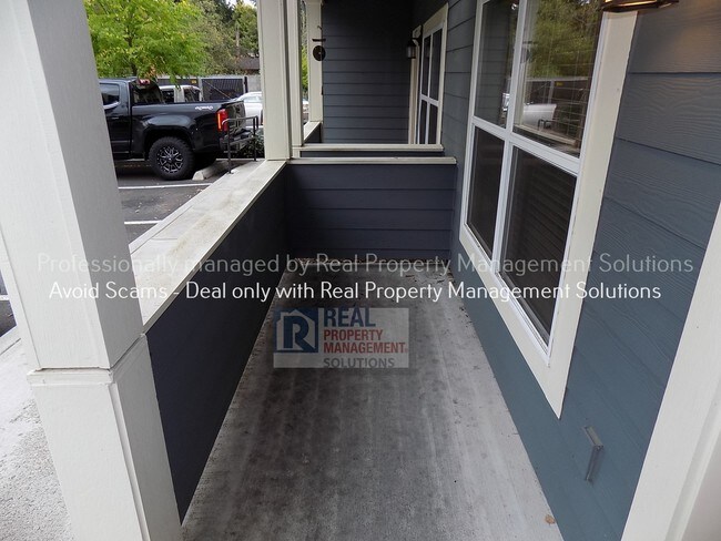 Building Photo - 16280 SW 113th Ave