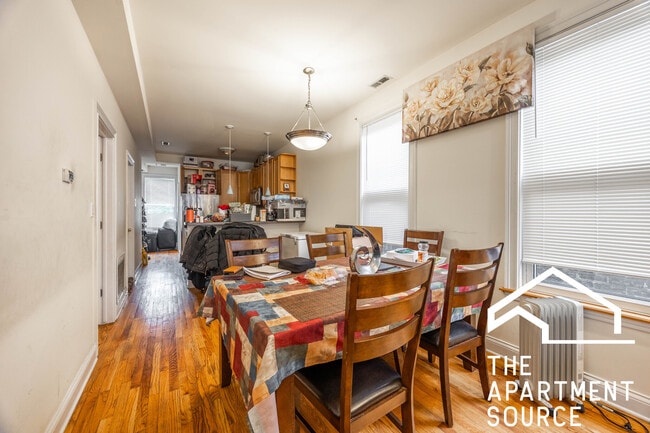 Building Photo - 1720 W Beach Ave