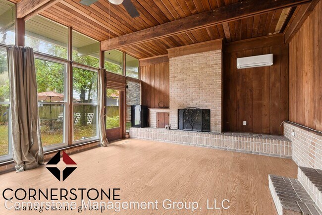 Foto del edificio - Studio, 1 bath House - 1707 Blouin Avenue #B