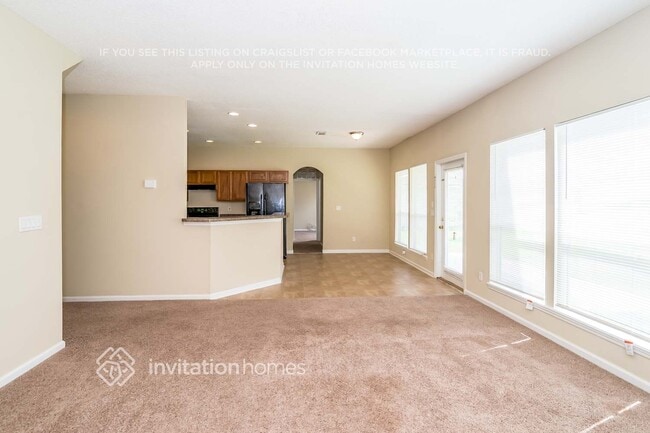 Foto del edificio - 9134 Prosperity Lake Dr