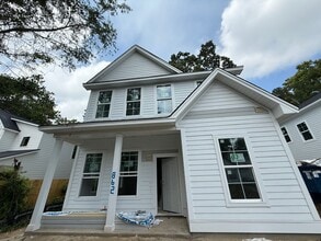 Building Photo - 862 Tripe St