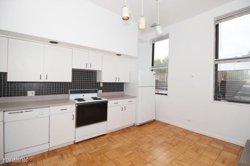 Primary Photo - 1509 W Fullerton Ave