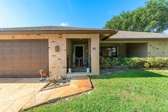 Building Photo - 61 W Rubber Tree Dr