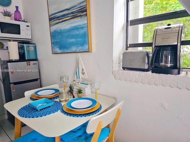 Foto del edificio - 5645 SW 5th Terrace