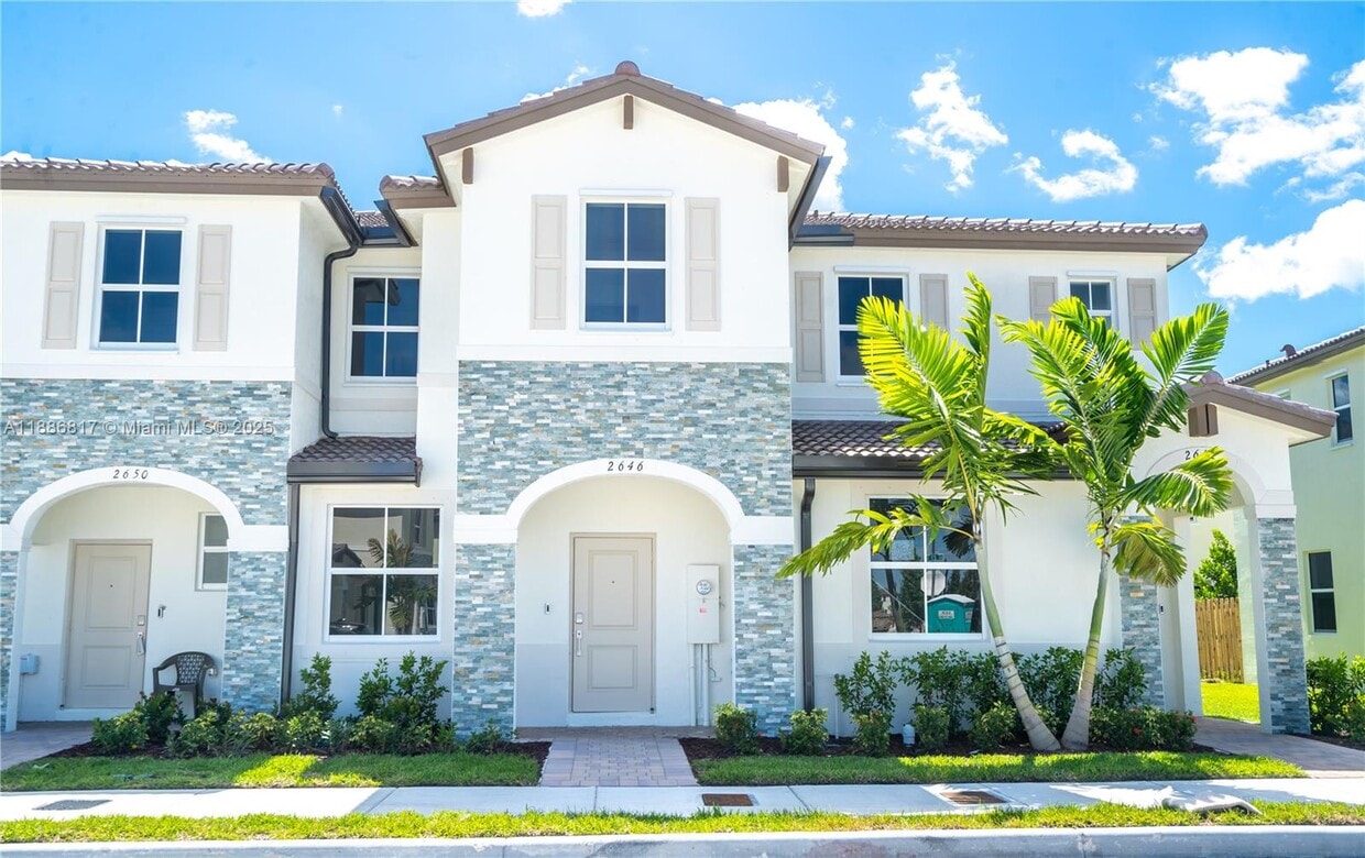 Foto principal - 2646 SE 27th Dr