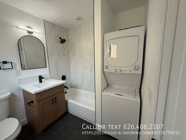 Photo - 1623 S Walnut St Apartment