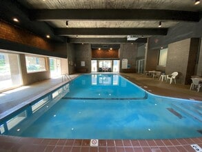 Building Photo - 2800 Hamline Ave N