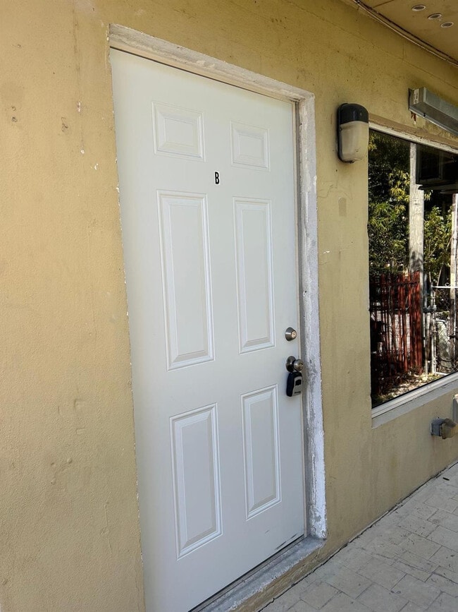 Foto del edificio - 709 8th St