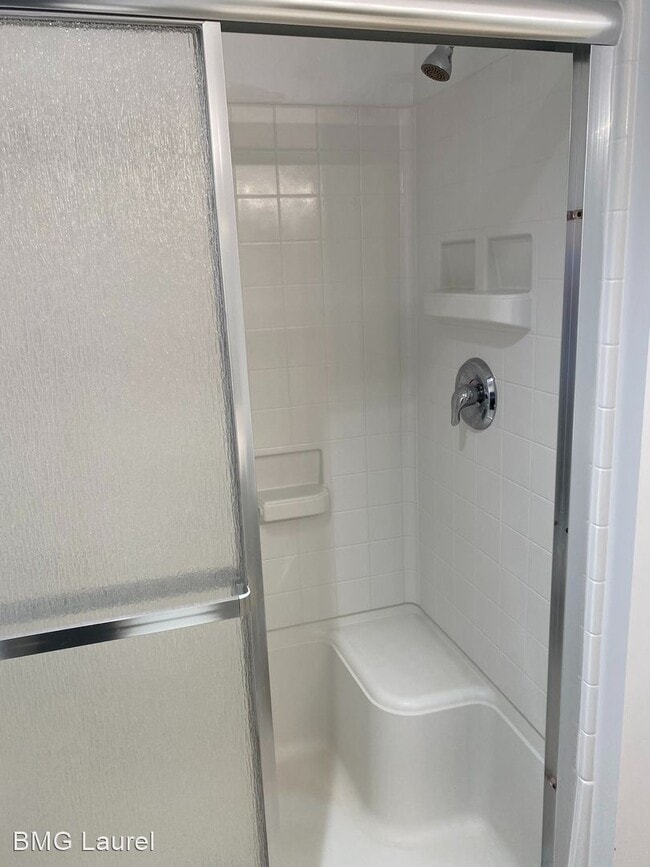 Building Photo - 940 Astern Way