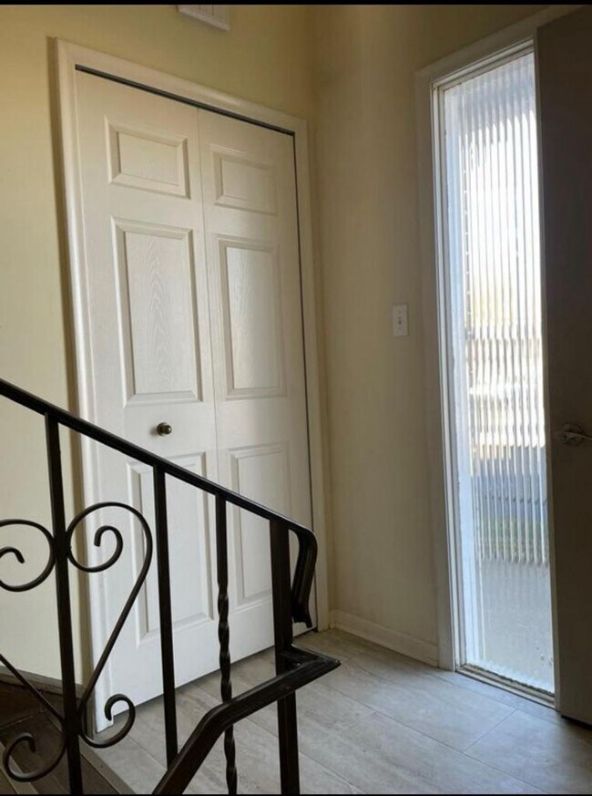 Foto del edificio - 191 Summit View Ct