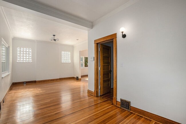 Foto del edificio - Beautifully Remodeled Home in Cherry Creek