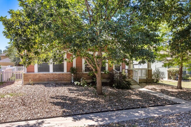 Building Photo - Nice Sized 4-Bed Home in Plum Creek