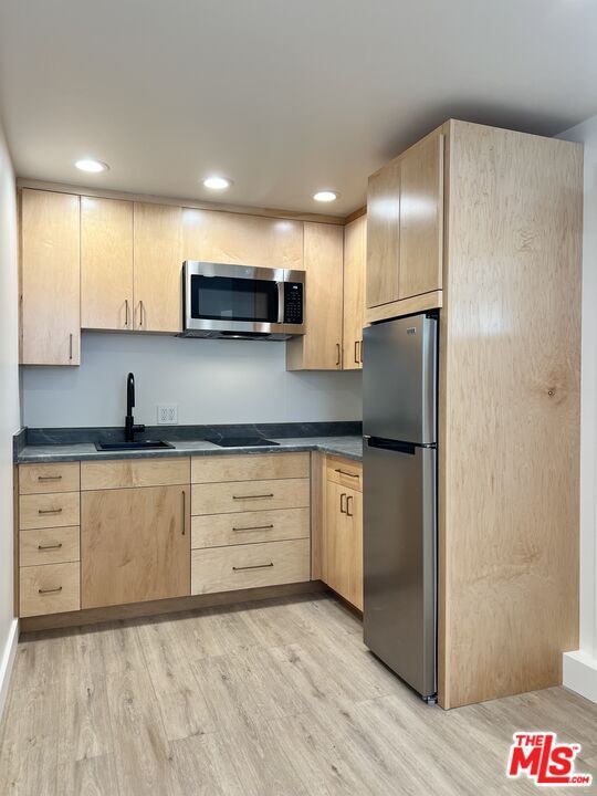 Building Photo - 2739 Dorman St