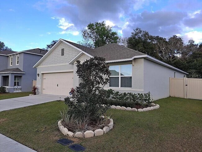 Foto del edificio - 3549 Crimson Clover Dr