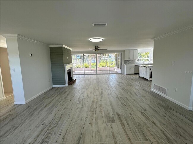 Foto del edificio - 812 Bayview Dr