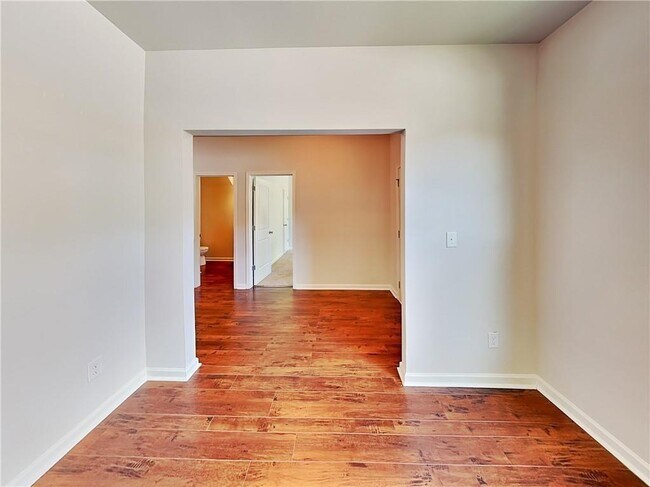 Foto del edificio - 157 Daisy Cir
