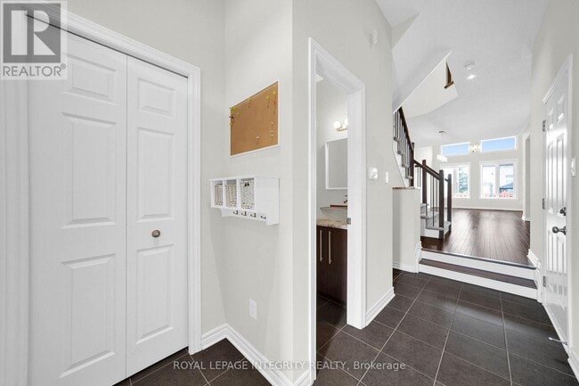 Building Photo - 6067 N Bluff Dr