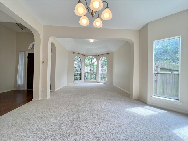 Foto del edificio - 4723 Silverlake Dr