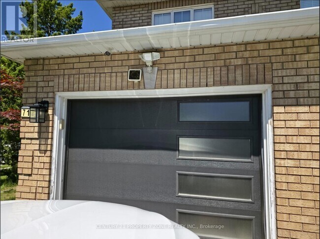Photo du bâtiment - 710 Stonebridge Ave