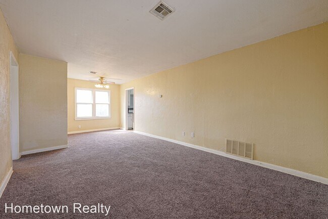 Building Photo - 2 br, 1 bath House - 306 W Mimosa Drive