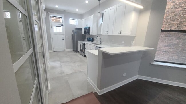 Foto del edificio - 6443 S Peoria St