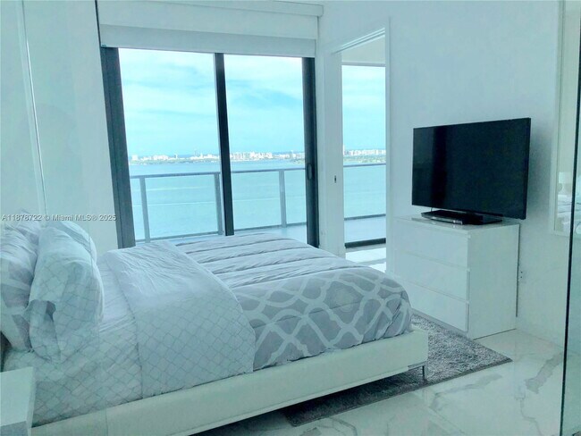 Foto del edificio - 480 NE 31st St