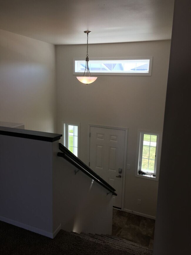 Building Photo - 6057 57th Ave S