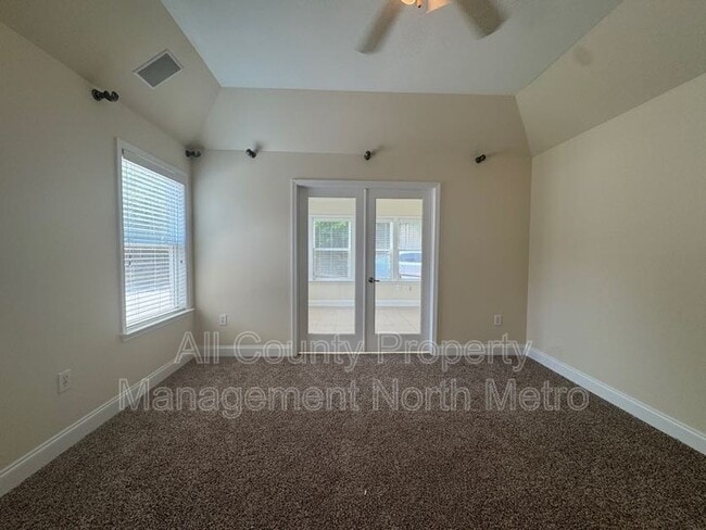 Building Photo - 2325 Chimney Cottage Cir NE