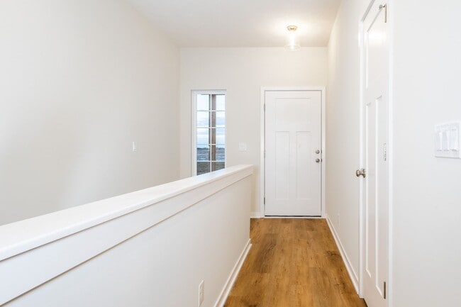 Foto del edificio - Beautifully Built 4 Bed Duplex!