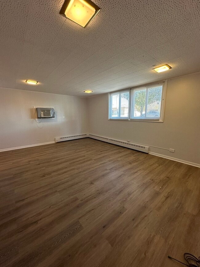 Foto del edificio - 3400 Main St