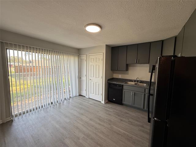Foto del edificio - 530 Glen Cove St