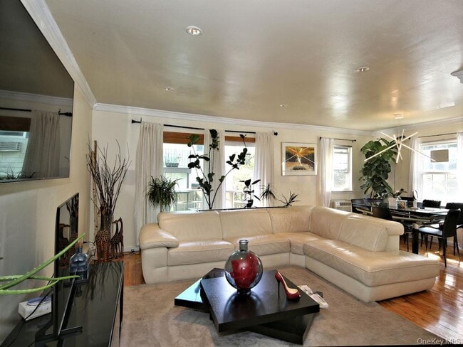 Building Photo - 403 Woodland Hills Rd