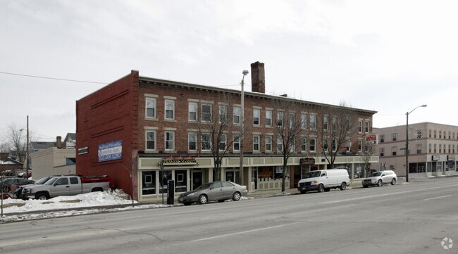 Building Photo - 1279 Elm St
