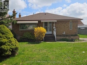 Building Photo - 32 Stewart Ave
