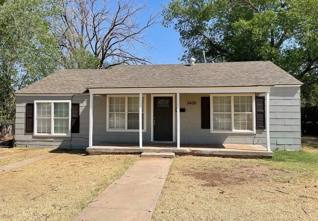 Building Photo - 4 Bedroom 2 Bathroom House close to Texas ...