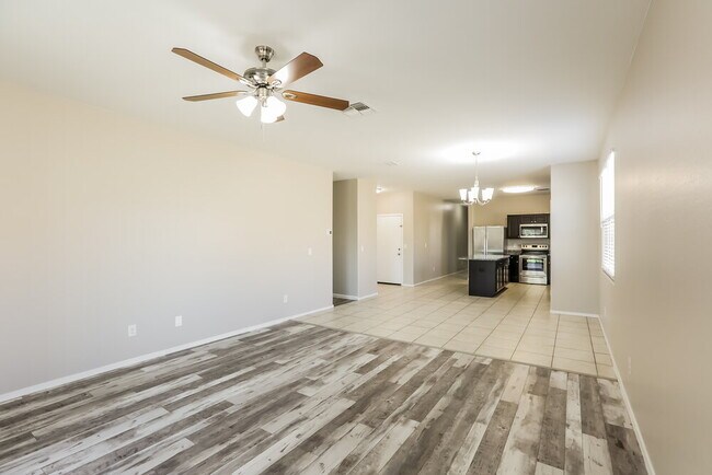 Building Photo - 6861 S Blue Hills Dr
