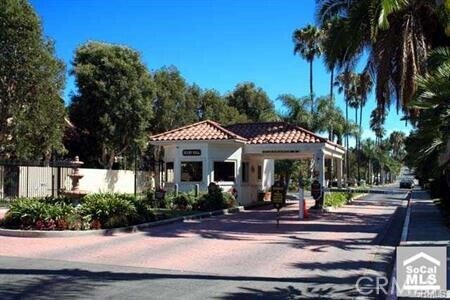Primary Photo - 1072 Palo Verde Ave