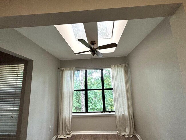 Building Photo - 1319 Old Hammond Chase