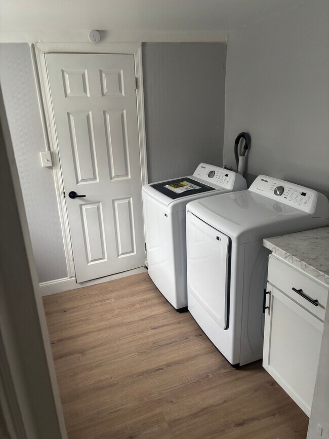 Foto del edificio - 1724 Cotton St