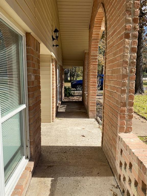 Building Photo - 15725 Northwood Dr