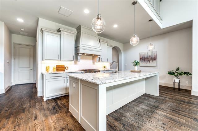 Foto del edificio - 870 Redstem Dr