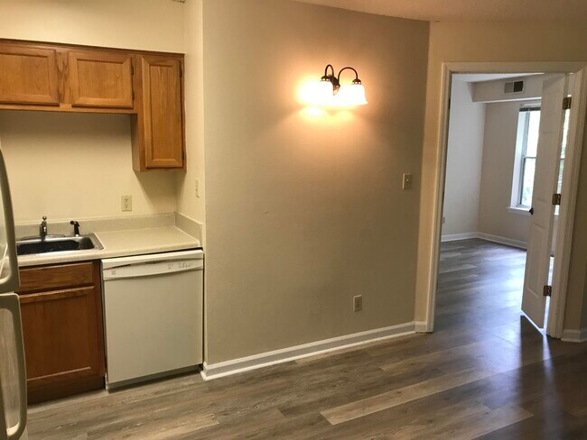 Building Photo - 200 Sandestin Ln