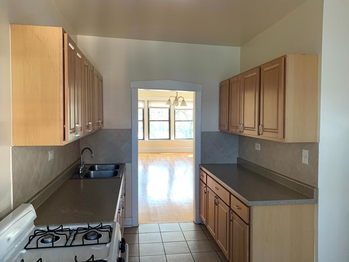 Foto principal - 1310-1318 W Howard St