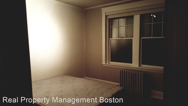 Building Photo - 1 br, 1 bath House - 2035 Commonwealth Ave...