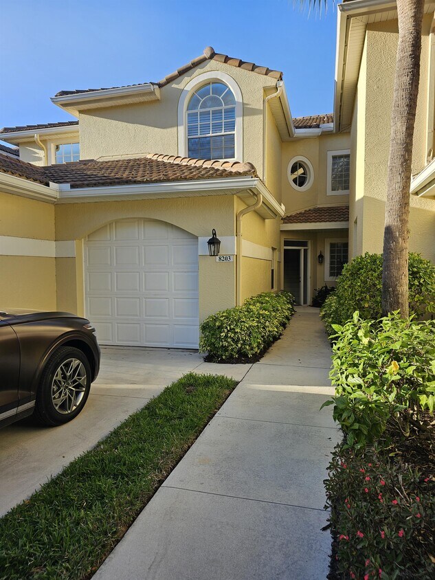 Foto principal - 77 Silver Oaks Cir