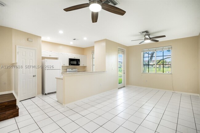Building Photo - 6051 SW 19th St