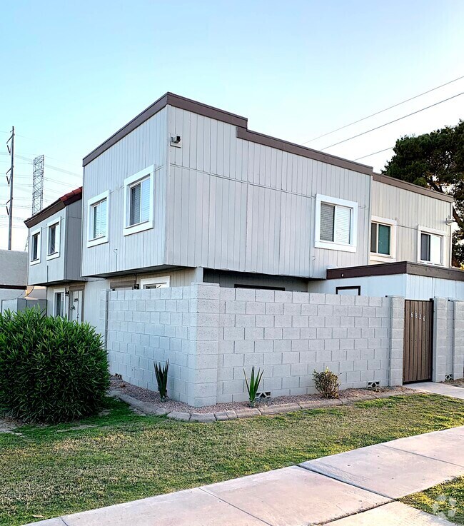 Galleria Apartments under 800 Tempe, AZ 2 Rentals