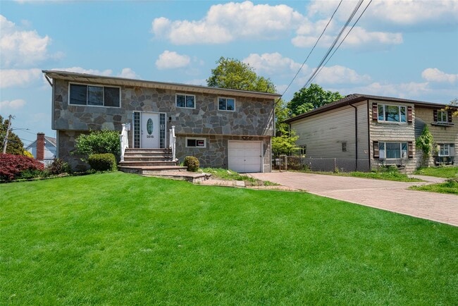 Building Photo - 2515 S Seamans Neck Rd