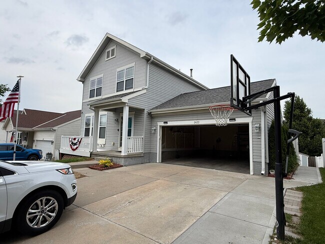 Foto del edificio - 2633 N 165th St