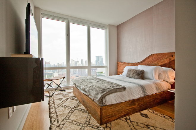 Foto principal - 605 W 42nd St